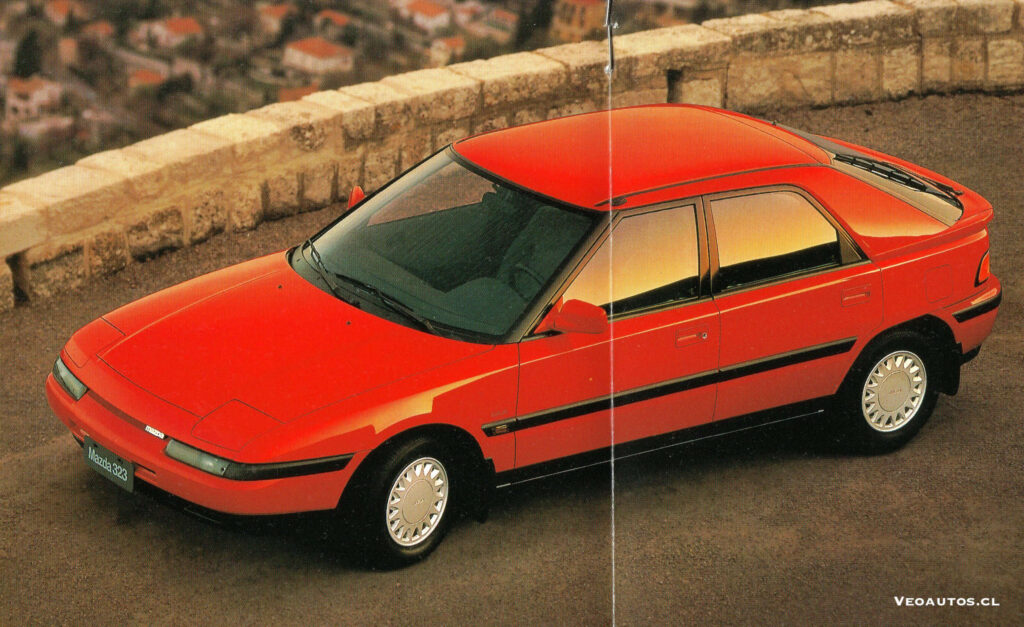  Mazda 323 F Ingresa a Chile en Septiembre de 1992. – VeoAutos.cl